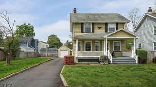 215 Fairfield Ave, Middlesex Boro, NJ 08846