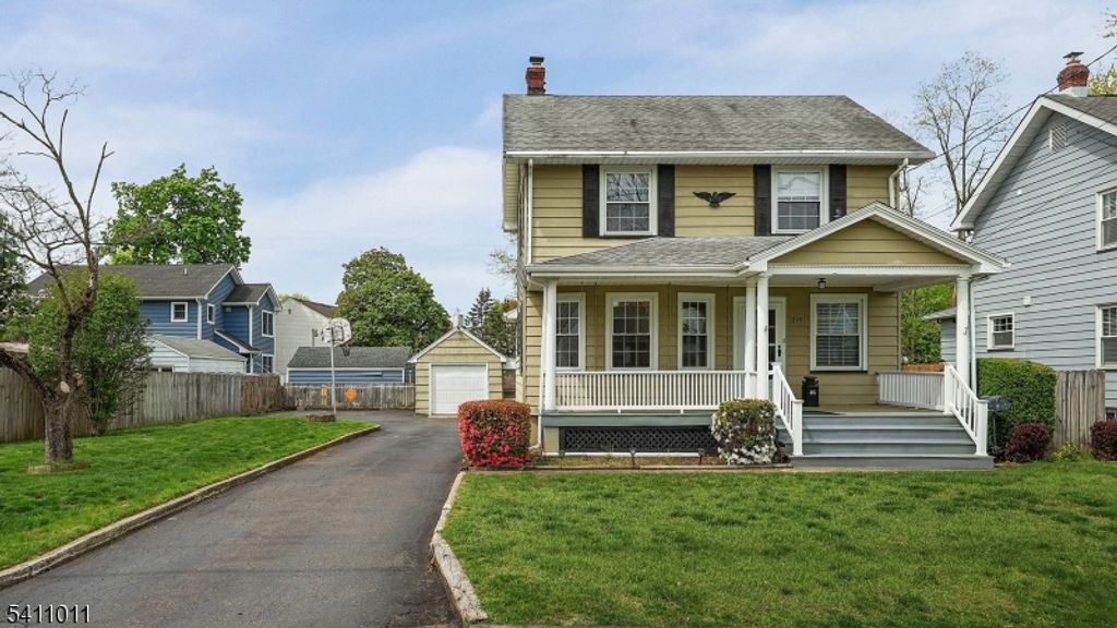 215 Fairfield Ave, Middlesex Boro, NJ 08846