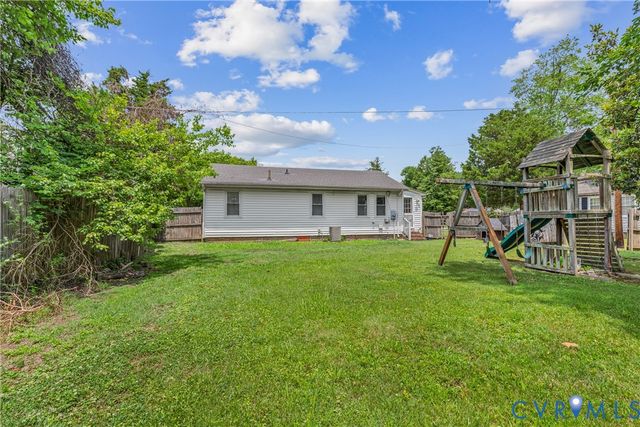 7 W Berry St, Sandston, VA 23150