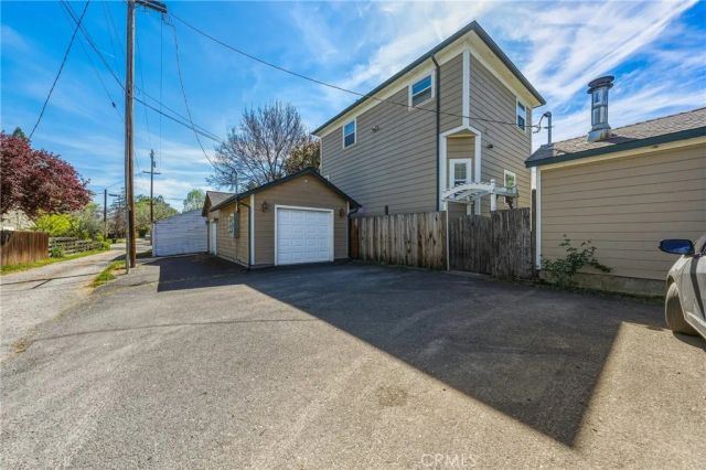 150 Clearlake, Lakeport, CA 95453