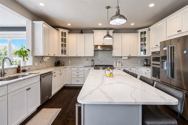 50443 Silverton Drive, Canton, MI 48187
