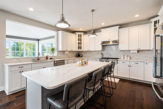 50443 Silverton Drive, Canton, MI 48187