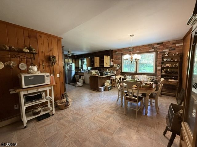 71 Glasgow Ter, Mahwah Twp., NJ 07430