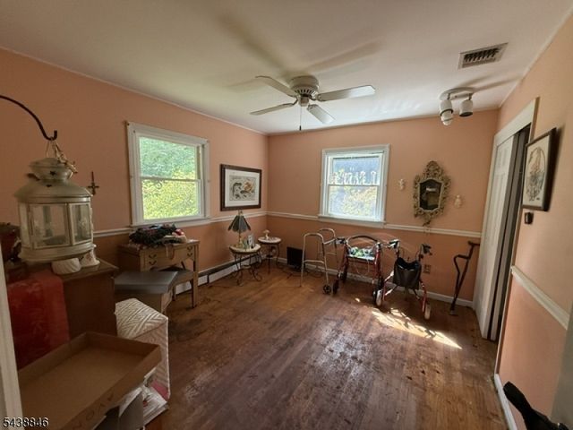 71 Glasgow Ter, Mahwah Twp., NJ 07430