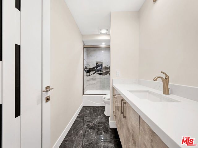 1325 Valley View Road 201, Glendale, CA 91202