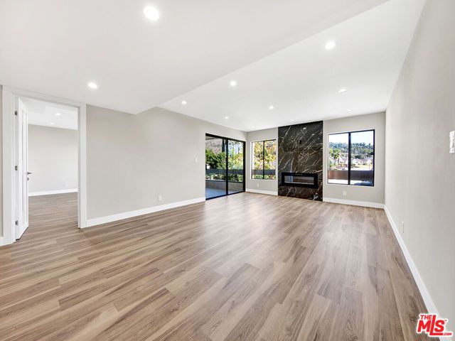 1325 Valley View Road 201, Glendale, CA 91202