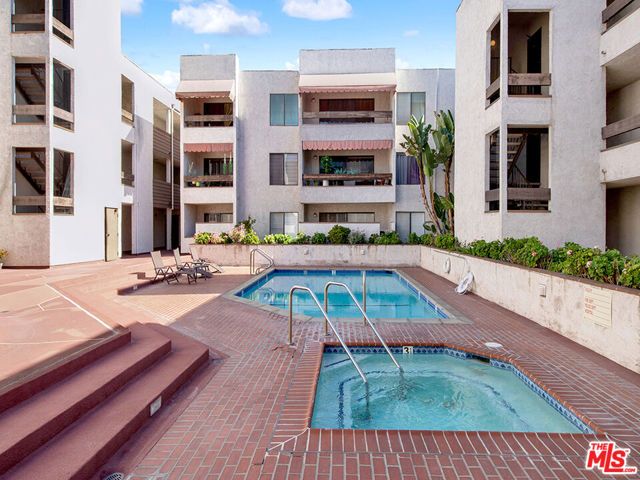 1325 Valley View Road 201, Glendale, CA 91202