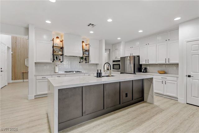 2835 Strathallan Avenue, Henderson, NV 89044