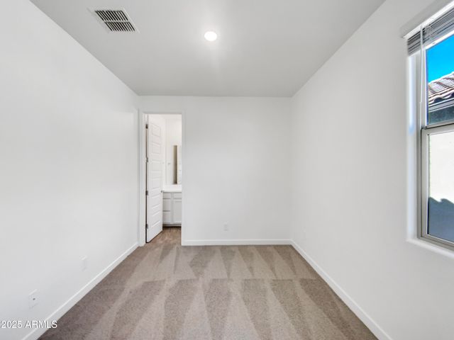 1956 S SENATE Street, Chandler, AZ 85286