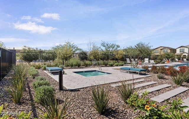 1956 S SENATE Street, Chandler, AZ 85286