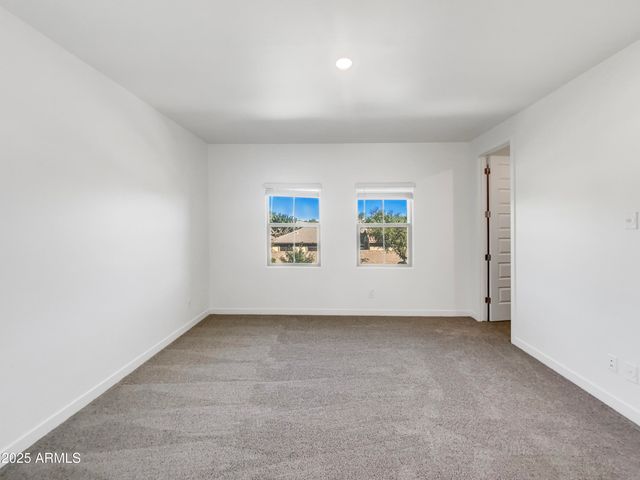 1956 S SENATE Street, Chandler, AZ 85286