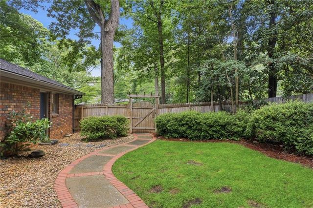 643 Grove Parkway SE, Marietta, GA 30067