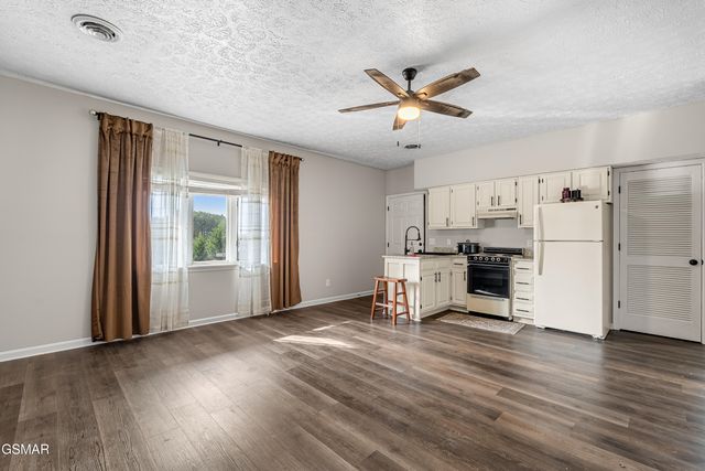 1266 Sunrise Drive, Sevierville, TN 37862