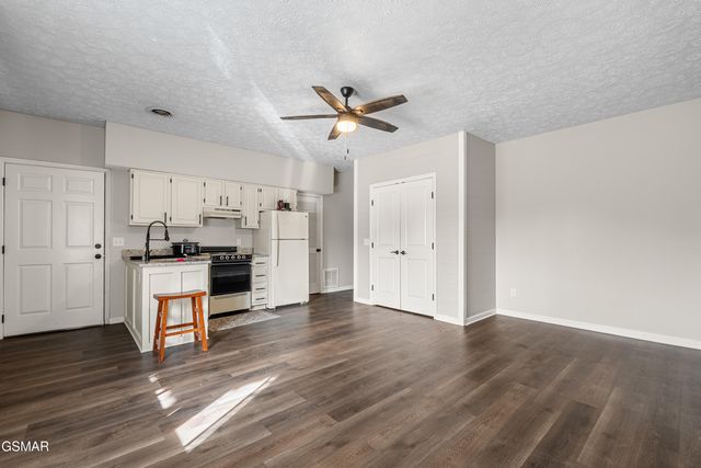 1266 Sunrise Drive, Sevierville, TN 37862