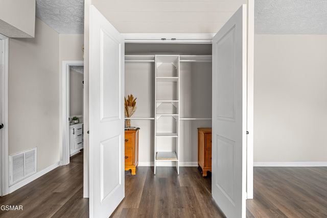 1266 Sunrise Drive, Sevierville, TN 37862