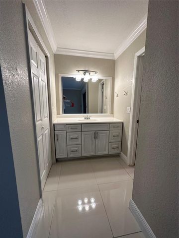 22435 SW 61st Way 124, Boca Raton, FL 33428