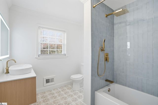 220 E Belvedere Road, Greenville, SC 29605