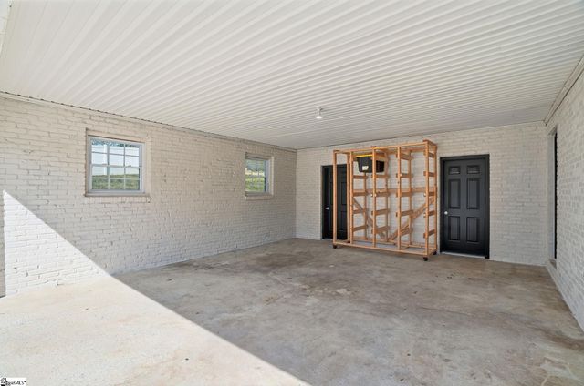 220 E Belvedere Road, Greenville, SC 29605