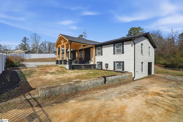 220 E Belvedere Road, Greenville, SC 29605