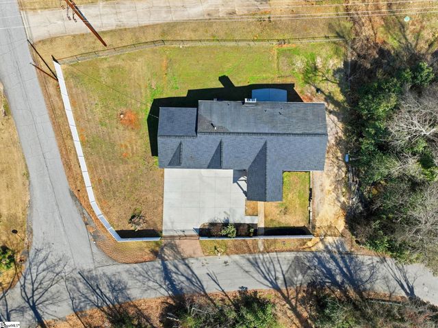 220 E Belvedere Road, Greenville, SC 29605