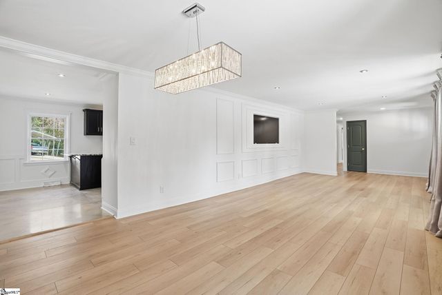 220 E Belvedere Road, Greenville, SC 29605