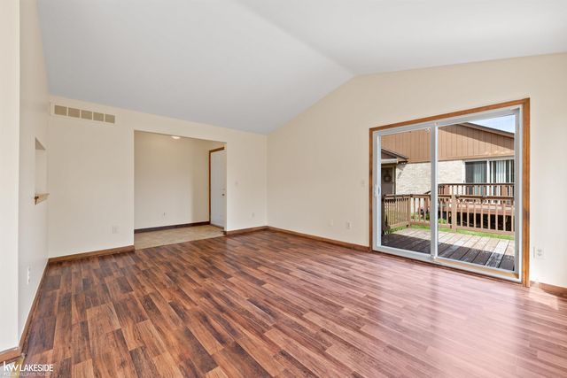 41190 Victoria Drive, Clinton Township, MI 48038