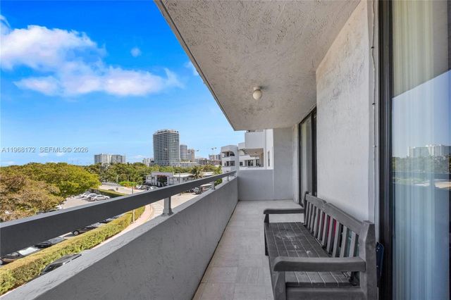 7300 Wayne Ave 405, Miami Beach, FL 33141