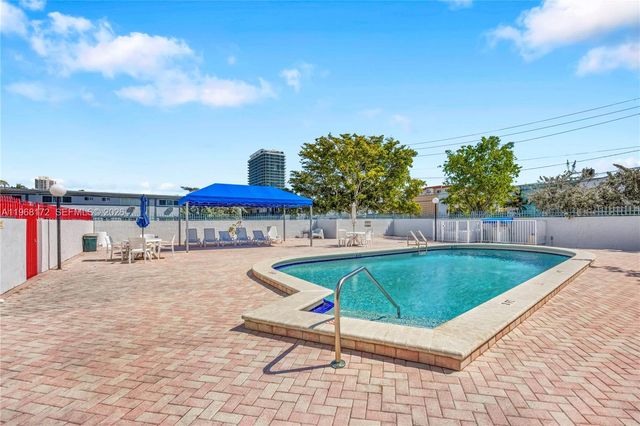 7300 Wayne Ave 405, Miami Beach, FL 33141