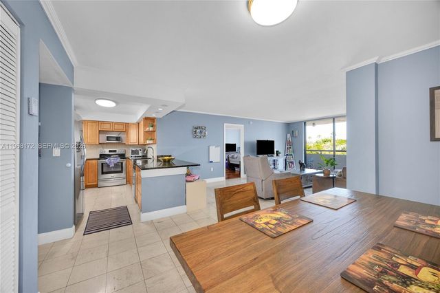 7300 Wayne Ave 405, Miami Beach, FL 33141