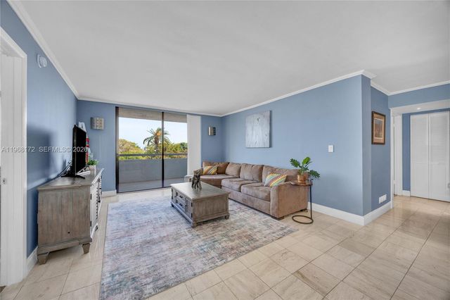 7300 Wayne Ave 405, Miami Beach, FL 33141