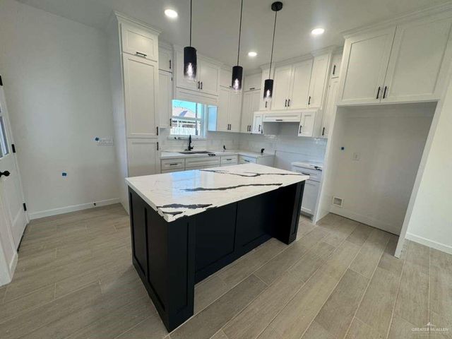 3321 Tepoztlan Street, Edinburg, TX 78542