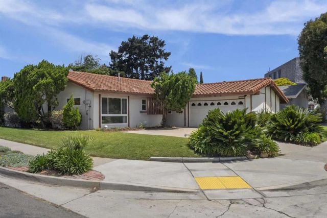 3048 Renault Street, San Diego, CA 92122