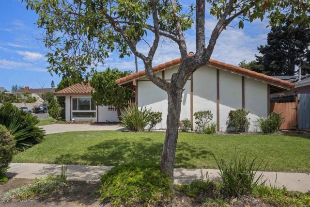 3048 Renault Street, San Diego, CA 92122