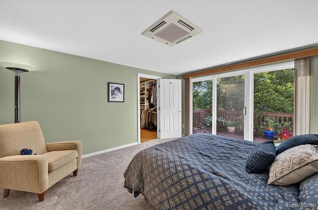34135 Brittany Drive, Farmington Hills, MI 48335