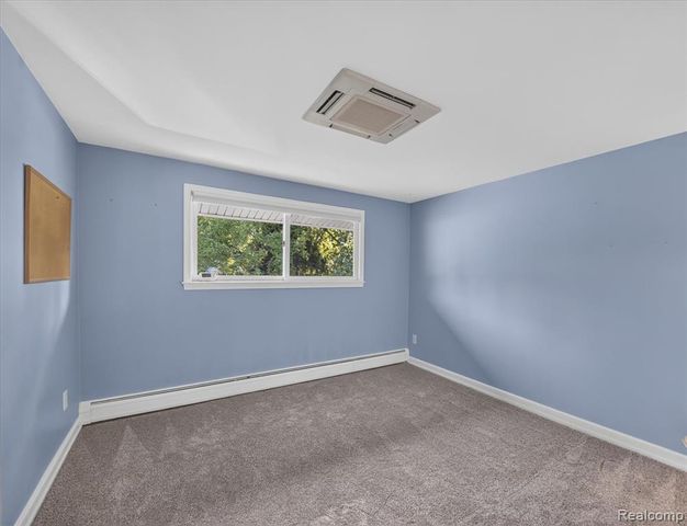 34135 Brittany Drive, Farmington Hills, MI 48335