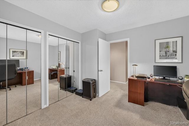 34135 Brittany Drive, Farmington Hills, MI 48335
