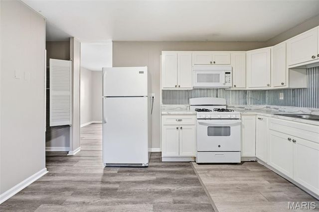 1329 Dominica Drive, St Louis, MO 63138