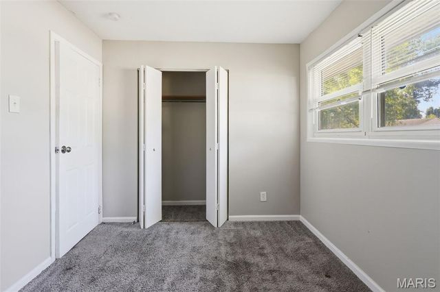 1329 Dominica Drive, St Louis, MO 63138