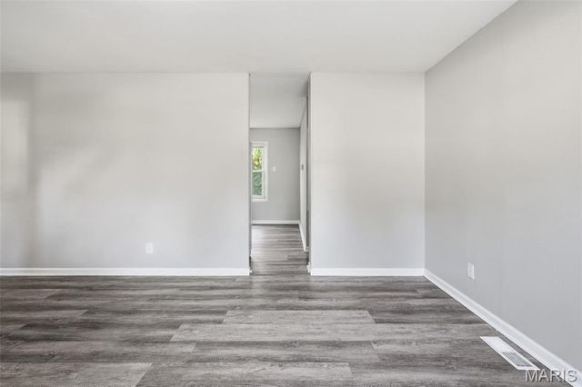1329 Dominica Drive, St Louis, MO 63138