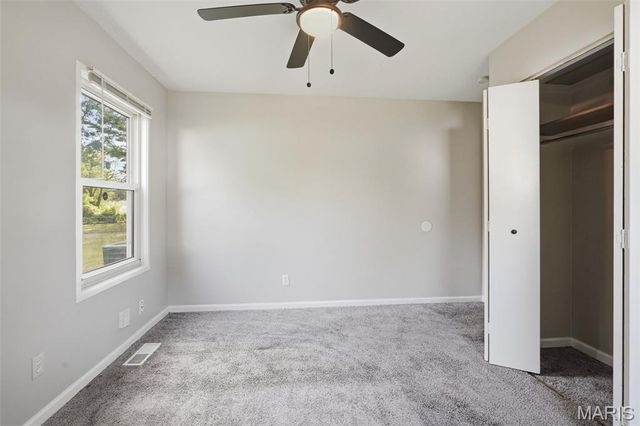 1329 Dominica Drive, St Louis, MO 63138