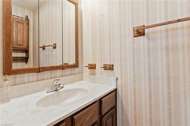 5415 Ashbey Lane, Summerfield, NC 27358