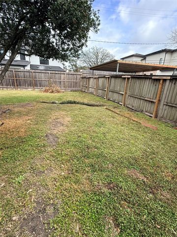 3914 Law Street 2, Houston, TX 77005