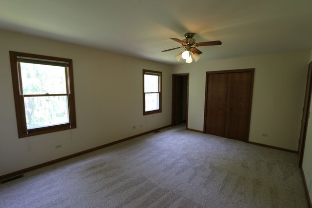 1223 Waveland Avenue, Gurnee, IL 60031