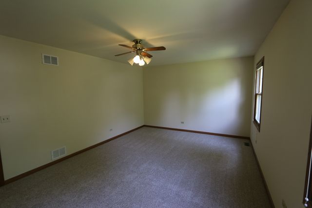 1223 Waveland Avenue, Gurnee, IL 60031