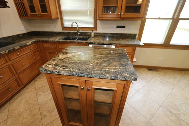 1223 Waveland Avenue, Gurnee, IL 60031