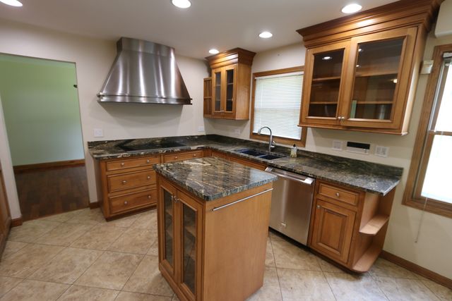 1223 Waveland Avenue, Gurnee, IL 60031