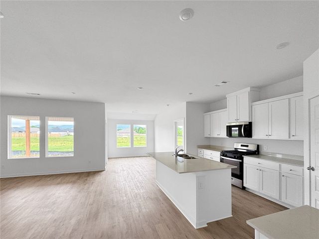 534 Nevada Street, Farmington, AR 72730