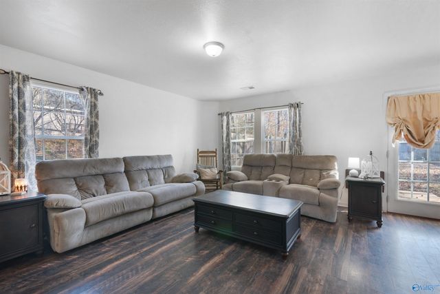 311 Jacks Road, New Market, AL 35761