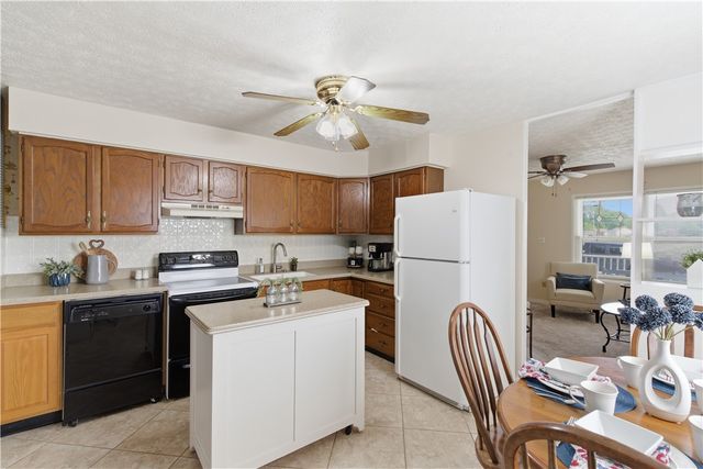 403 Ridgebury Drive, Xenia, OH 45385
