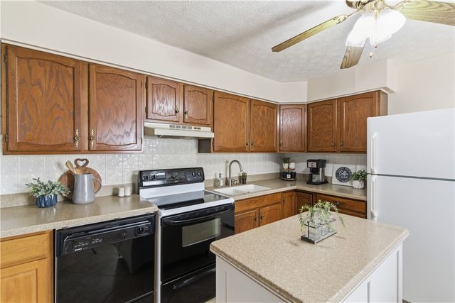 403 Ridgebury Drive, Xenia, OH 45385